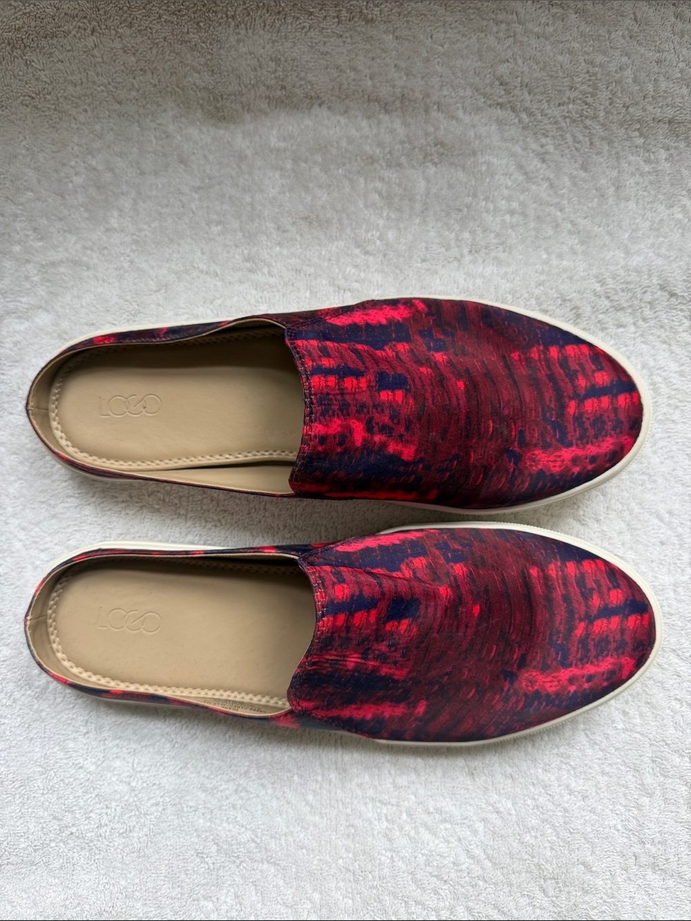 🌲 LOGO by Lori Goldstein Red and Blue Slip-On Mules Clogs, 
      Size: 8.5